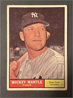 1961 Topps #300 Mickey Mantle
