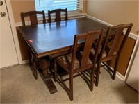 ANTIQUE ENGLISH DRAW LEAF DINING TABLE