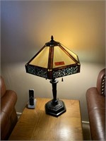 STAINED GLASS TABLE LAMP