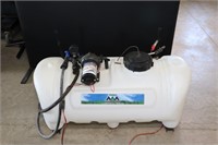 Master Mfg lawn sprayer with wand and pump