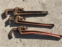 24” Rigid pipe wrench