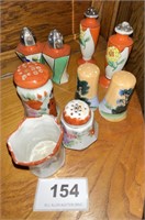 4 sets of S&P shakers