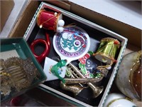 Asst. Christmas items - 1 box