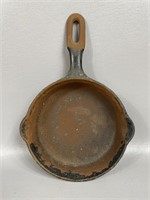 Griswold Iron Mountain No.3 Cast Iron Skillet