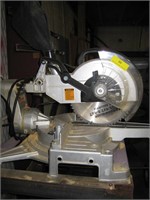 Miter Saw on Heavy Duty Metal Stand Works