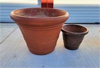 Two Decorative Plastic Plant Pots 12" & 24"