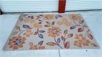 6' x 9' Floral Themed Indoor-Outdoor Rug