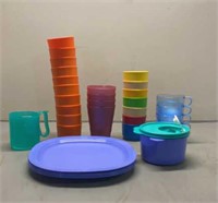 Tupperware- kids lot of plates and cups
