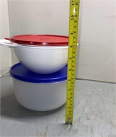 Tupperware storage bowls - random bowls with lids