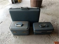 3 vintage suitcases. Aspen and Wheary.
