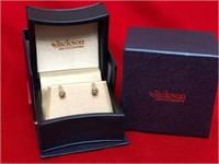 Win Christmas with 3/4 ct earrings