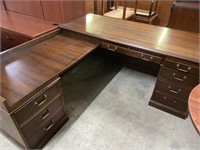 72x76.5 L shaped office desk with 6 drawers