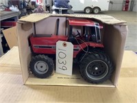 IHC 5488 FWD Tractor 1/16 scale