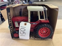 IHC 1086 Tractor 1/16 scale
