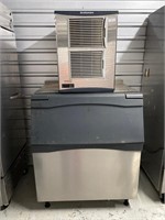 Scotsman Prodigy Plus 700 Lbs Ice Machine & Bin