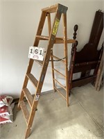 Werner 6 foot wooden step ladder