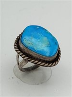 Silver Turquoise Ring weighs 6.82g