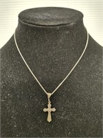Sterling silver Cross pendant necklace. Approx