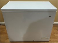 GE Compact Chest Freezer