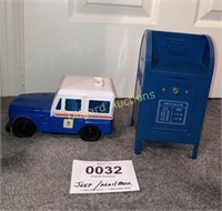 Die-cast US Mail Jeep and mailbox banks