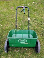 Scott's 3000 lawn seeder