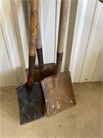 (3) Flat Shovels