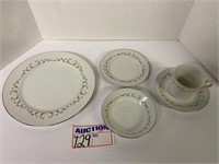 Sheffield Fine China Set (see below for qty)