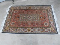 PERSIAN 5' X 7' AREA CARPET