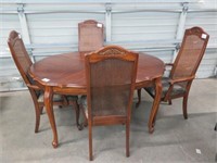 5 PIECE FRENCH PROVINCIAL DINETTE