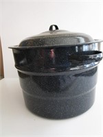 Enamel Cooking Pot 16"R x 10"T