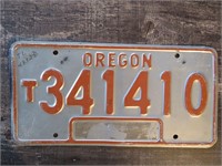 Oregon Vintage License Plate Small T Car Tag USA