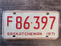 1971 Saskatchewan License Plate Vintage Canada Car