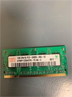 Dell/Hynix 1gb pc2-5300s 555-12 laptop memory