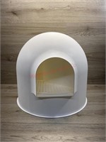Cat litter box igloo with scoop