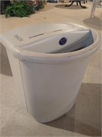 Royal paper shredder and rubbish can