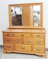 Roxton Solid Maple 8 Drawer Dresser With Mirror