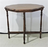 Antique Oval Gate Leg Accent Table