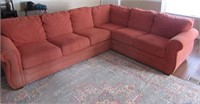 Sectional Sofa (Cushions Do Not Detach)