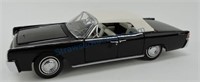 1961 Lincoln Continental 1/24 die cast car,