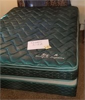 Queen Size Double Pillow Top Mattress & Box