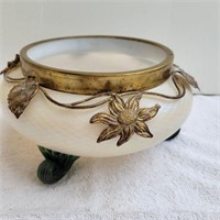 French style opalescent white bowl