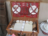 beautiful picnic basket w/ china and storage boxes