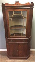 VTG. PENNSYLVANIA FURNITURE CORNER CABINET