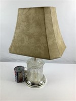 Lampe vintage en verre et abat-jour