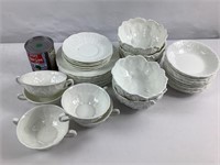 Service en porcelaine Bone China Coalport England