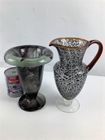 Vase et verseuse en verre