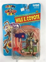 TYCO Wile E. Coyote Looney Tunes Figure