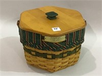 1997 Longaberger Snowflake Basket w/ Liner,