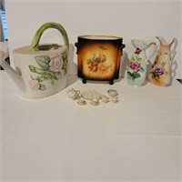 Various floral items