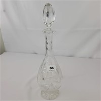 Cut Crystal Pinwheel Decanter w Stopper